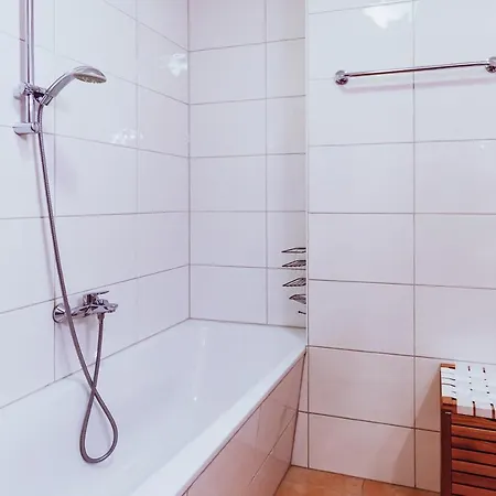 Alpine By Alpin דירה קפרון